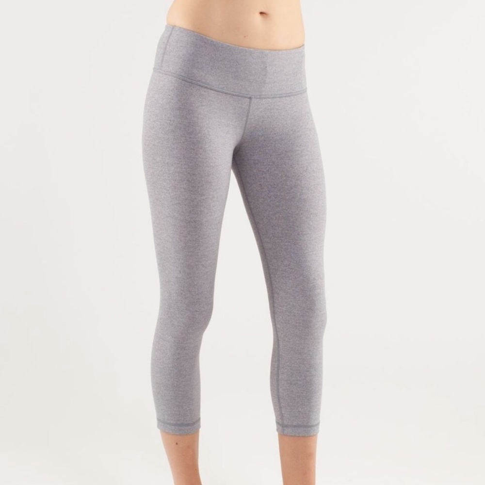 Light Grey Lululemon Wunder Under Crops (21in)
